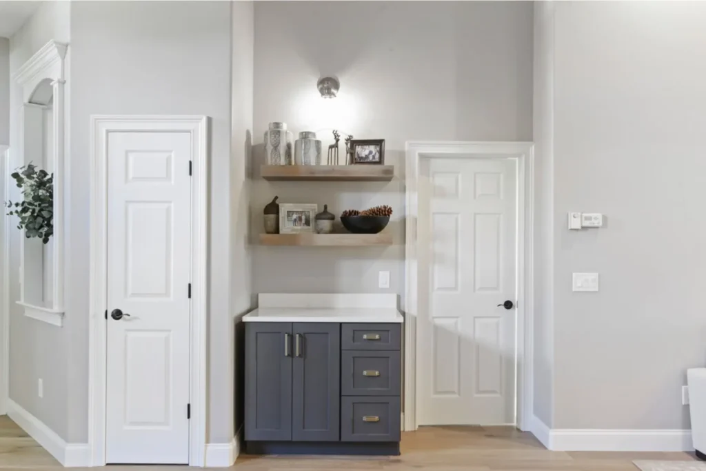 Benefits of Floating Shelves in Kitchens